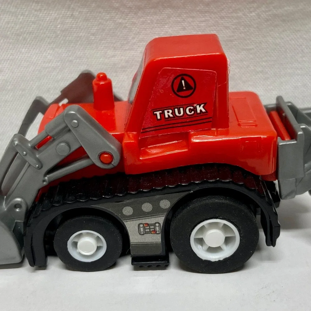 Bulldozer Truck Kids Toy Pullback Play Action Rubber Tires Construction Vehicle